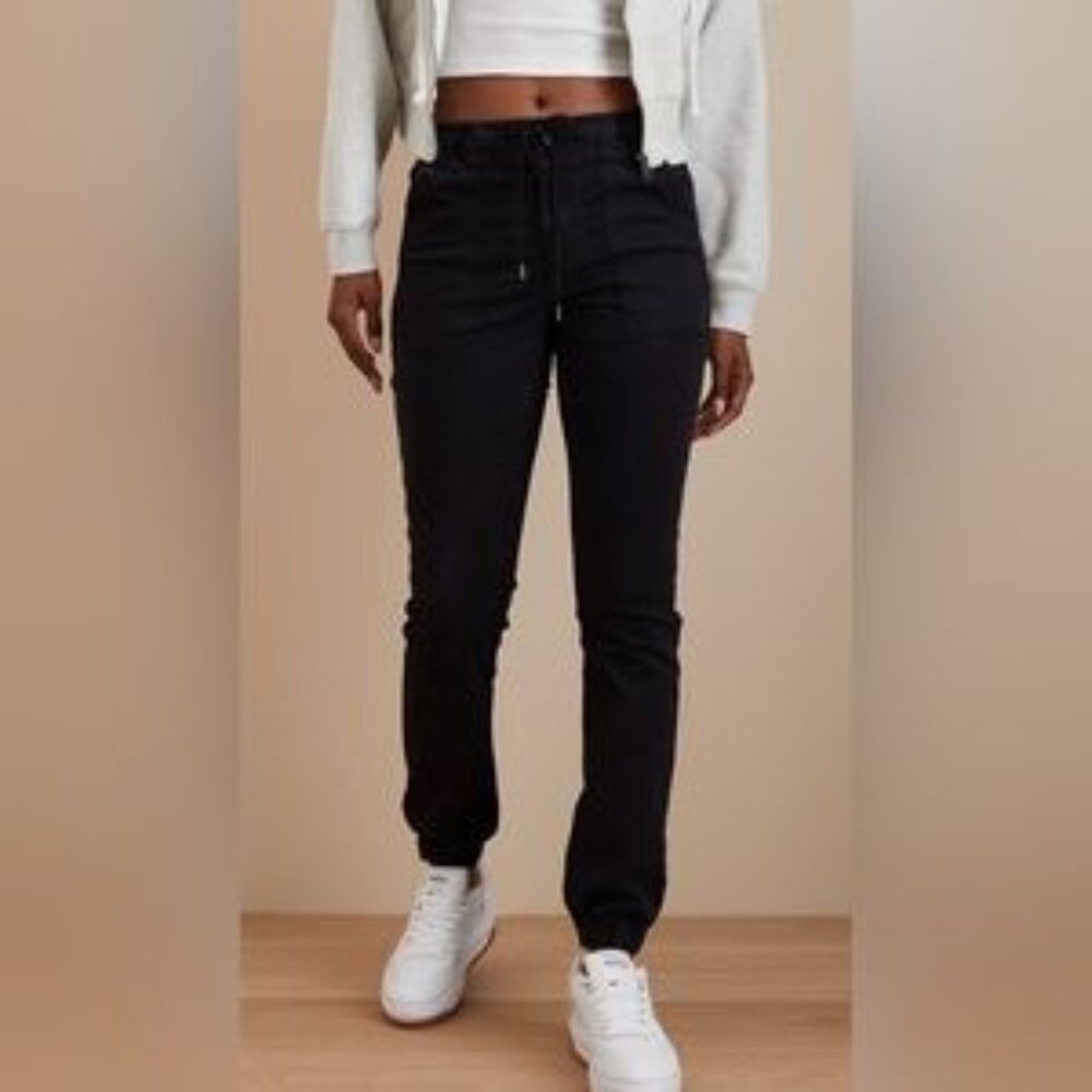 NWT American Eagle Next Level Stretch Black Joggers Size Large